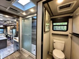 2021 Dutchmen Yukon 400RL