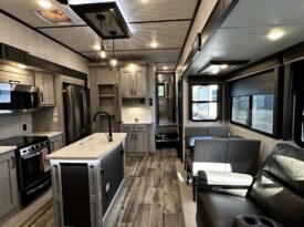 2022 KEYSTONE MONTANA HIGH COUNTRY 335BH