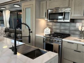 2024 Forest River Salem Grand Villa 42View