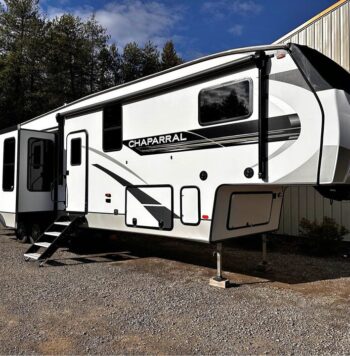 2022 Coachmen Chaparral 373MBRB