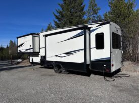 2022 KEYSTONE MONTANA 295RL