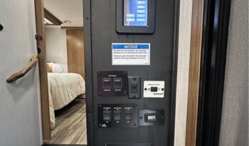 
										2021 Heartland Landmark 365 Newport full									