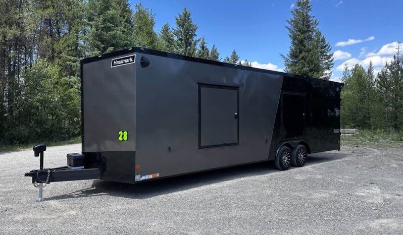 2025 Haulmark 8.5×28 7’6″ tall trailer w/ 2x escape doors, backup camera, battery
