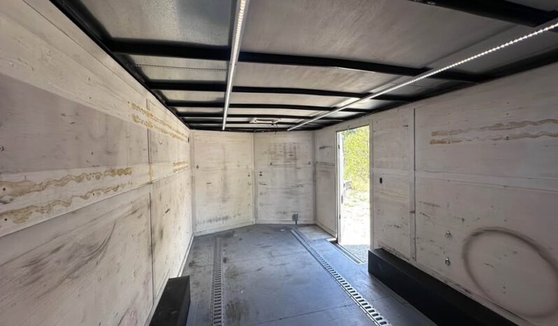
								2015 Continental Cargo V-series 8.5×16 ramp door full									