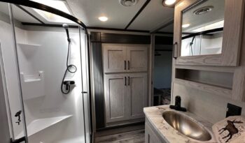 
										2023 Keystone Montana 335BH full									