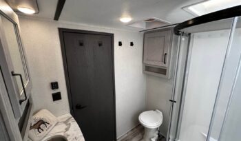 
										2023 Keystone Montana 335BH full									