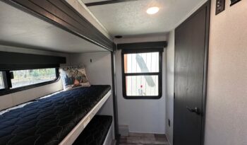 
										2023 Keystone Montana 335BH full									