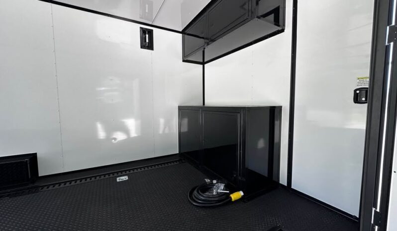 
								2026 Diamond Cargo 8.5×28 Car Trailer | Full Bath | Cabinets | AC | Awning | 50amp full									