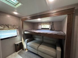 2019 Rockwood Ultra Lite 2910SBD Bunk House|1.5 Baths|Dual Entry