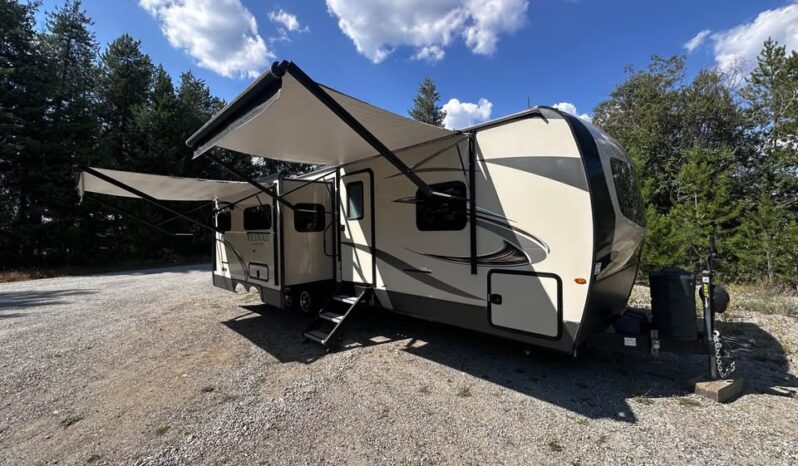 
								2019 Rockwood Ultra Lite 2910SBD Bunk House|1.5 Baths|Dual Entry full									