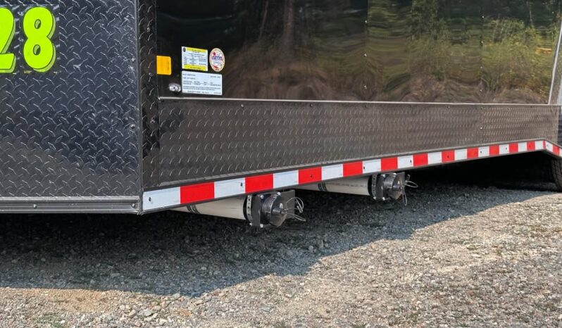 
								2026 Diamond Cargo 8.5×28 Race Car Trailer | Bathroom Pkg | AC | 50amp full									