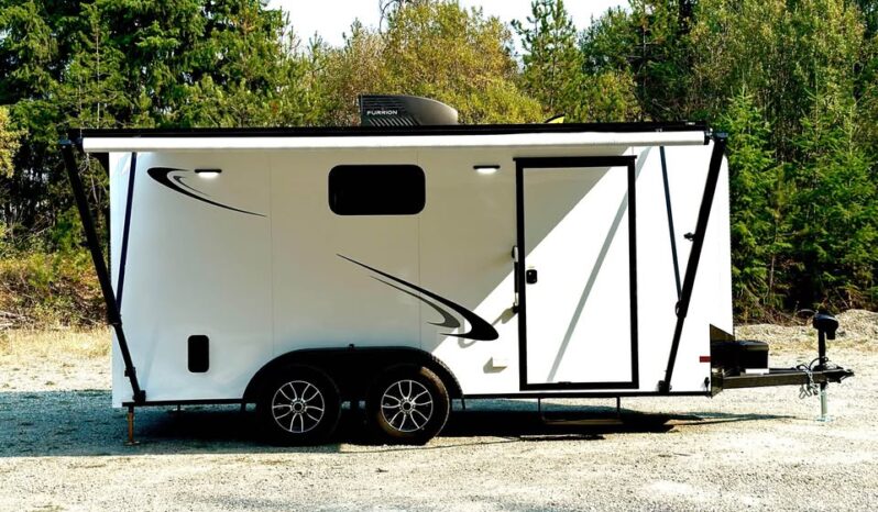 
								2026 Haulmark Nomad 7×16 V-Nose Camper/Toy Hauler Hybrid Trailer full									