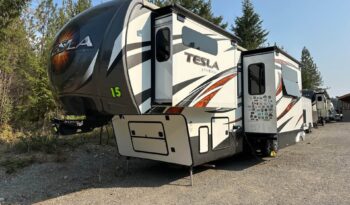 RV for Sale – 2015 Tesla 3212 Toy Hauler by Evergreen