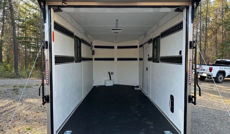 
								2026 Haulmark Off Grid 7×16 Multi-Purpose Trailer/Toy Hauler full									