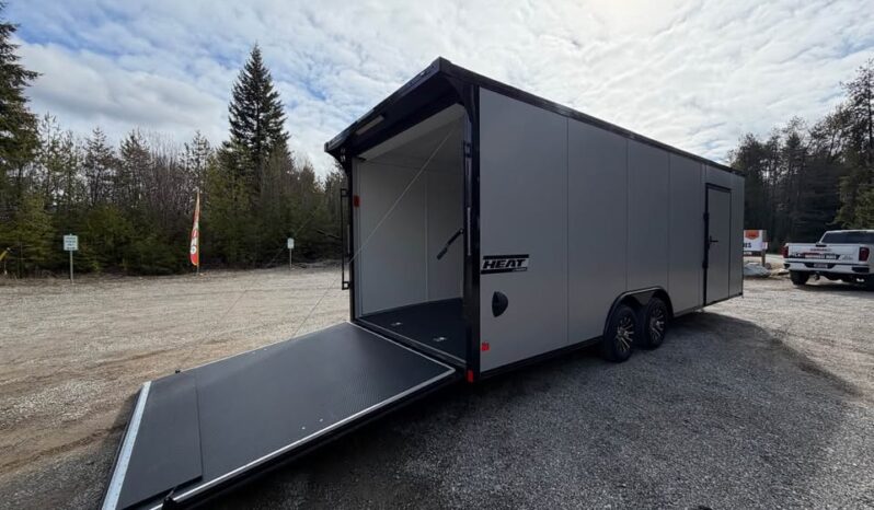2026 Haulmark HEAT 8.5×24 Race Car Trailer | 7’6″ Tall | Finished Interior | Polycore Panels |