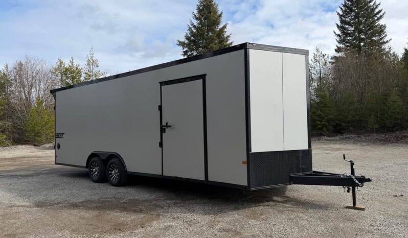2026 Haulmark HEAT 8.5×24 Race Car Trailer | 7’6″ Tall | Finished Interior | Polycore Panels |