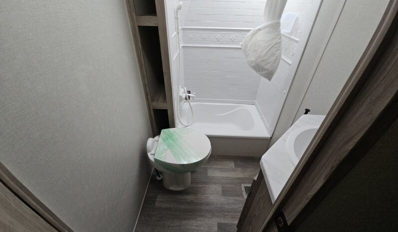 2024 COACHMEN CHAPARRAL 355FBX