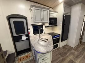 2023 Keystone Cougar 32BHS| Bunk Room | 1.5 Bath | Outdoor Kitchen | Sleeps 11!