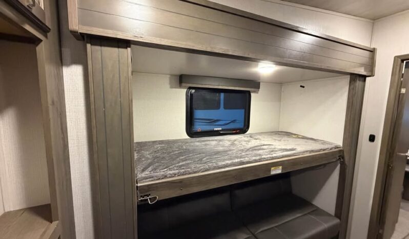 2023 Keystone Cougar 32BHS| Bunk Room | 1.5 Bath | Outdoor Kitchen | Sleeps 11!