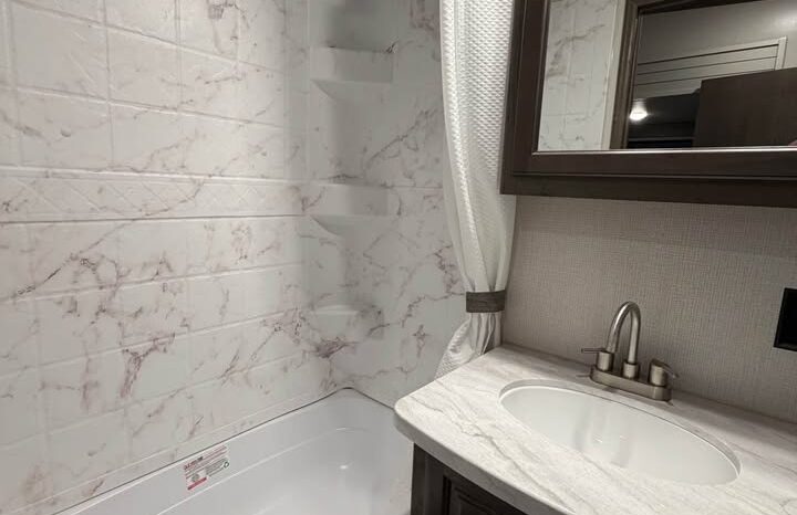 
								2023 Keystone Cougar 32BHS| Bunk Room | 1.5 Bath | Outdoor Kitchen | Sleeps 11! full									