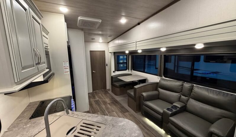 
								2023 Keystone Cougar 32BHS| Bunk Room | 1.5 Bath | Outdoor Kitchen | Sleeps 11! full									