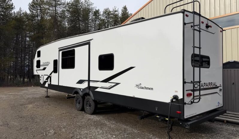 
								2024 COACHMEN CHAPARRAL 355FBX | 2BA 2 BD full									