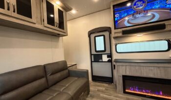 
										2024 COACHMEN CHAPARRAL 355FBX | 2BA 2 BD full									