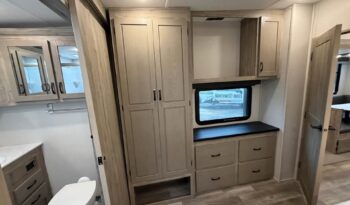 
										2024 COACHMEN CHAPARRAL 355FBX | 2BA 2 BD full									