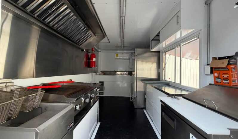 
								2025 Universal Food Trailer | Fully Equipped Kitchen | A/C full									