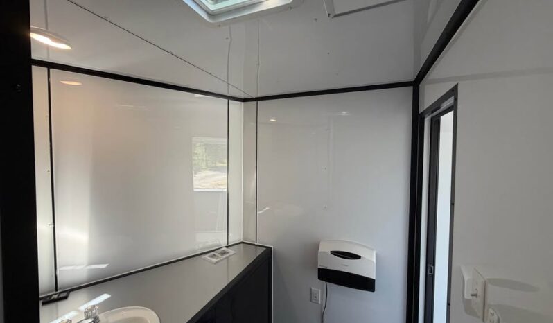 
								2026 Diamond Cargo 8.5×32 Race Car Trailer | Bathroom Pkg | AC | Insulated full									