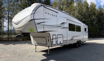 2023 Keystone Cougar 32BHS| Bunk Room | 1.5 Bath | Outdoor Kitchen | Sleeps 11!