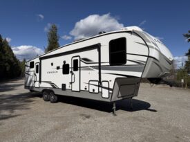 2023 Keystone Cougar 32BHS| Bunk Room | 1.5 Bath | Outdoor Kitchen | Sleeps 11!