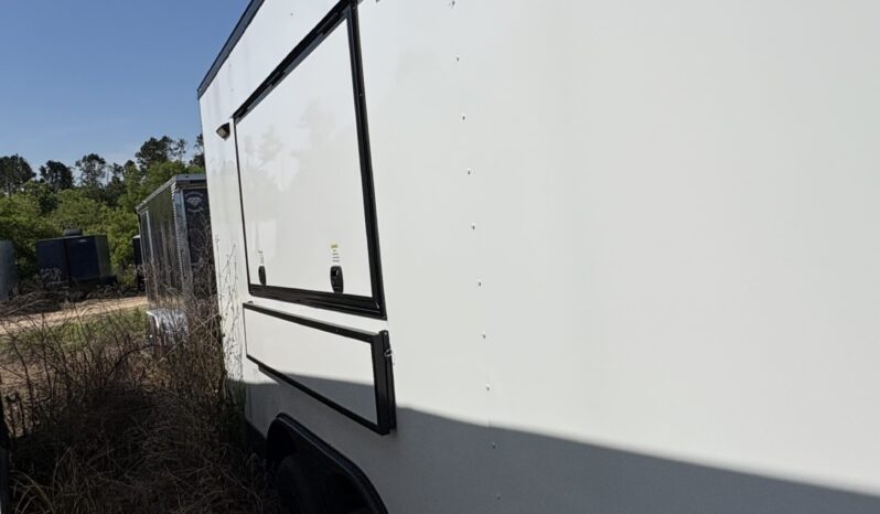 
								2026 Diamond Cargo 8.5×18 Concession Trailer | Triple sink | Insulation | A/C full									