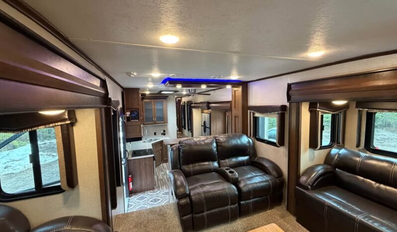 2018 Keystone Montana 380TH | Toy Hauler | Front Living