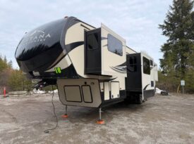 2018 Keystone Montana 380TH | Toy Hauler | Front Living