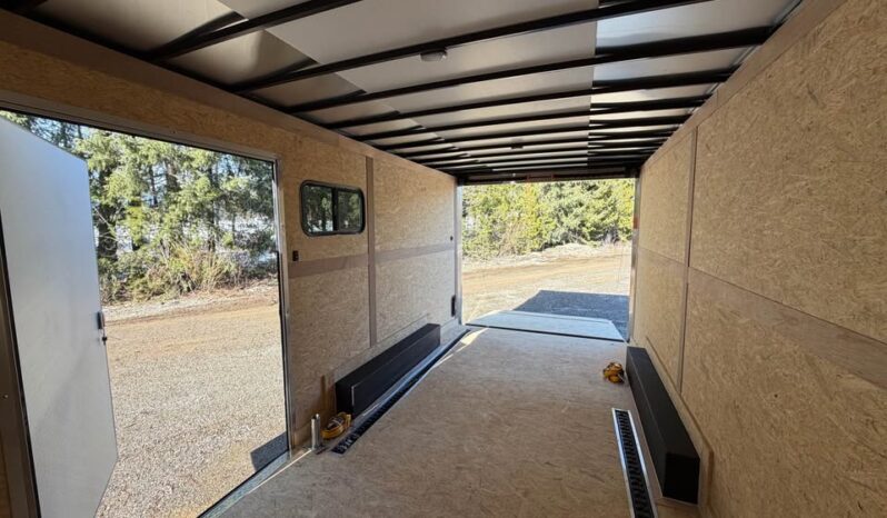 
								2026 Haulmark 8.5×18 SXS ATV Trailer | 7’6″ Tall | Polycore Panels | E-tracks full									