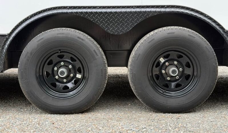 
								2026 Diamond Cargo 8.5×18 | 12k gvwr | 8’ Tall | 30amp Electrical | full									