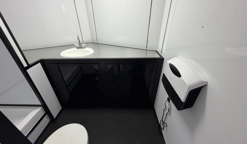 
								2026 Diamond Cargo 8.5×28 Race Car Trailer | Bathroom Pkg | AC | 50amp | Insulated full									