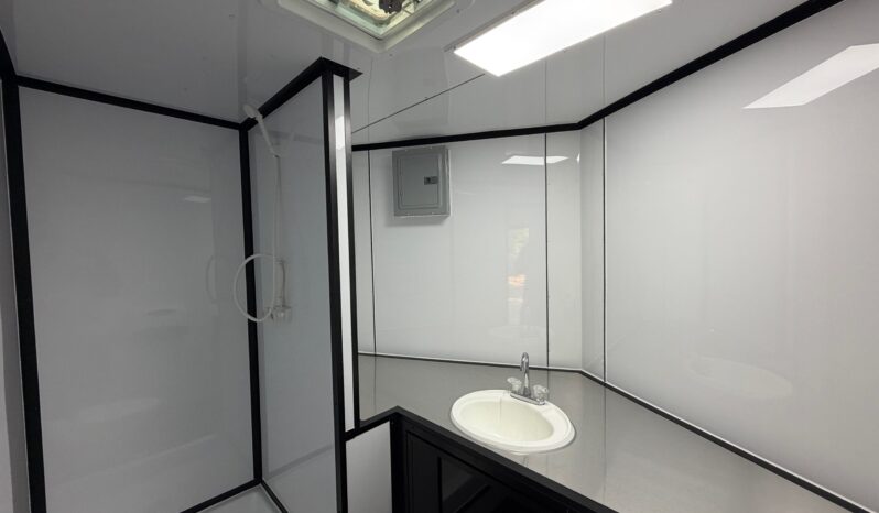 
								2026 Diamond Cargo 8.5×28 Race Car Trailer | Bathroom Pkg | AC | 50amp | Insulated full									