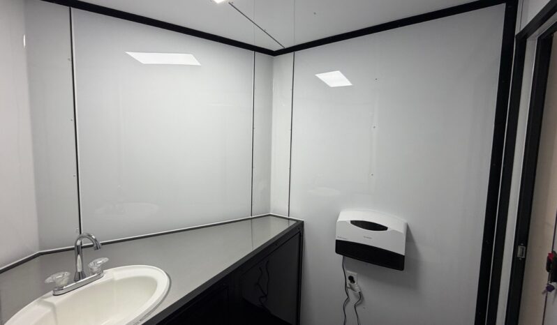 
								2026 Diamond Cargo 8.5×28 Race Car Trailer | Bathroom Pkg | AC | 50amp | Insulated full									