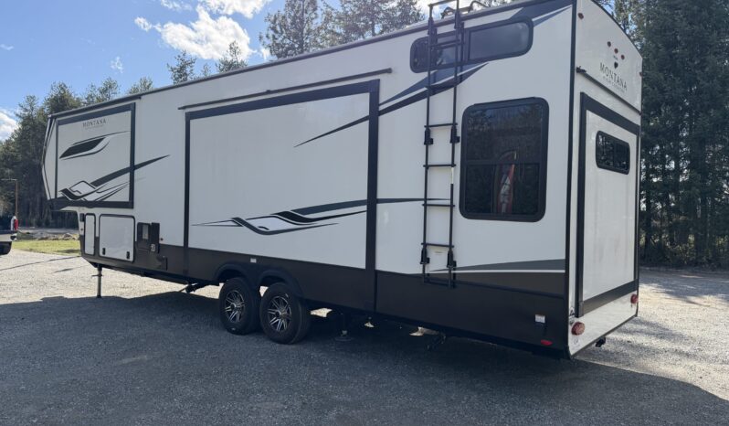 
								2023 Keystone High Country Montana 335BH | Bunk House | 1.5 Bath full									