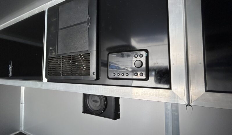 
								2025 Haulmark EDGE 8.5×24 Car Trailer | Finished Interior | A/C | Cabinets full									