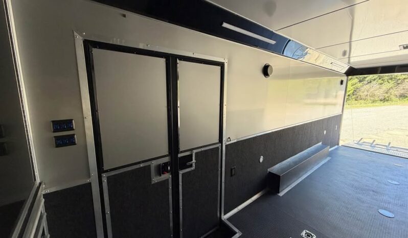 
								2025 Haulmark EDGE 8.5×24 Race Car Trailer | Finished Interior | A/C | Cabinets full									