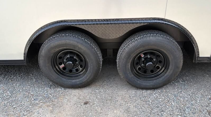 
								2026 Haulmark 8.5×16 Cargo Trailer | 7’6″ Tall | Ext Tongue | Beavertail full									
