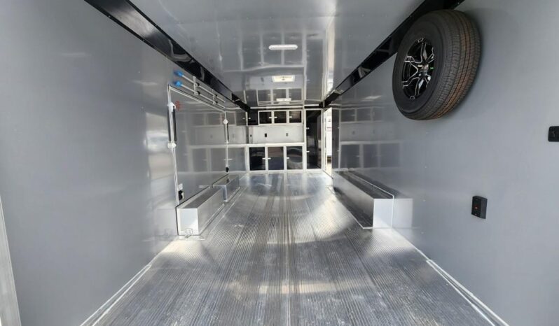 
								2025 Sundowner 8.5×24 All Aluminum Race Car Trailer | 5.2k Spread Axle | Electrical Pkg | Cabinets full									