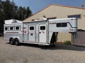 2002 Platinum Coach 3 Horse Trailer with Living Quarters (LQ)